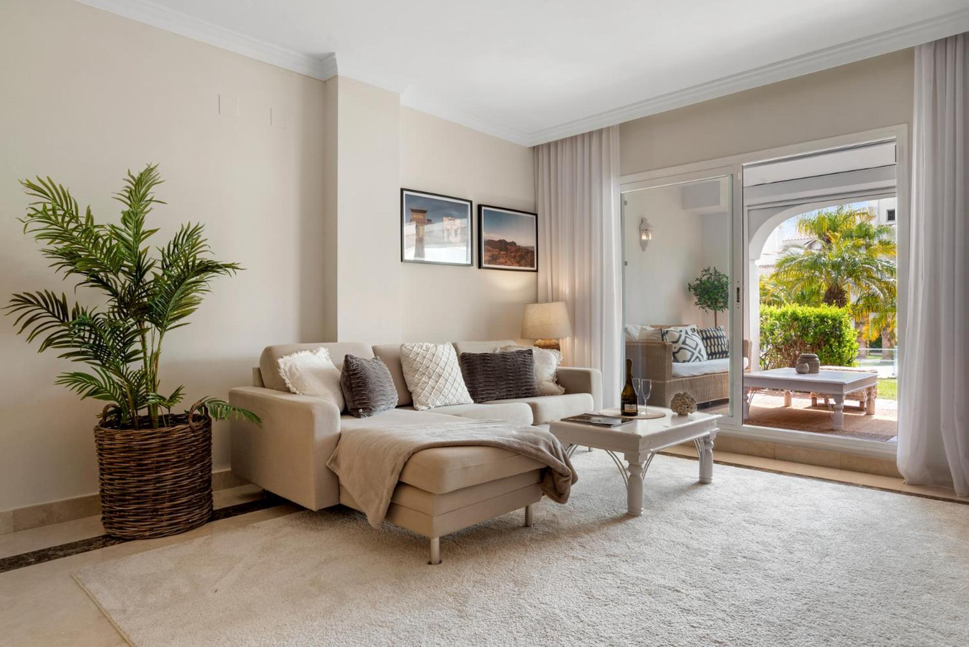 2 Bdr La Gavia Apartment *
