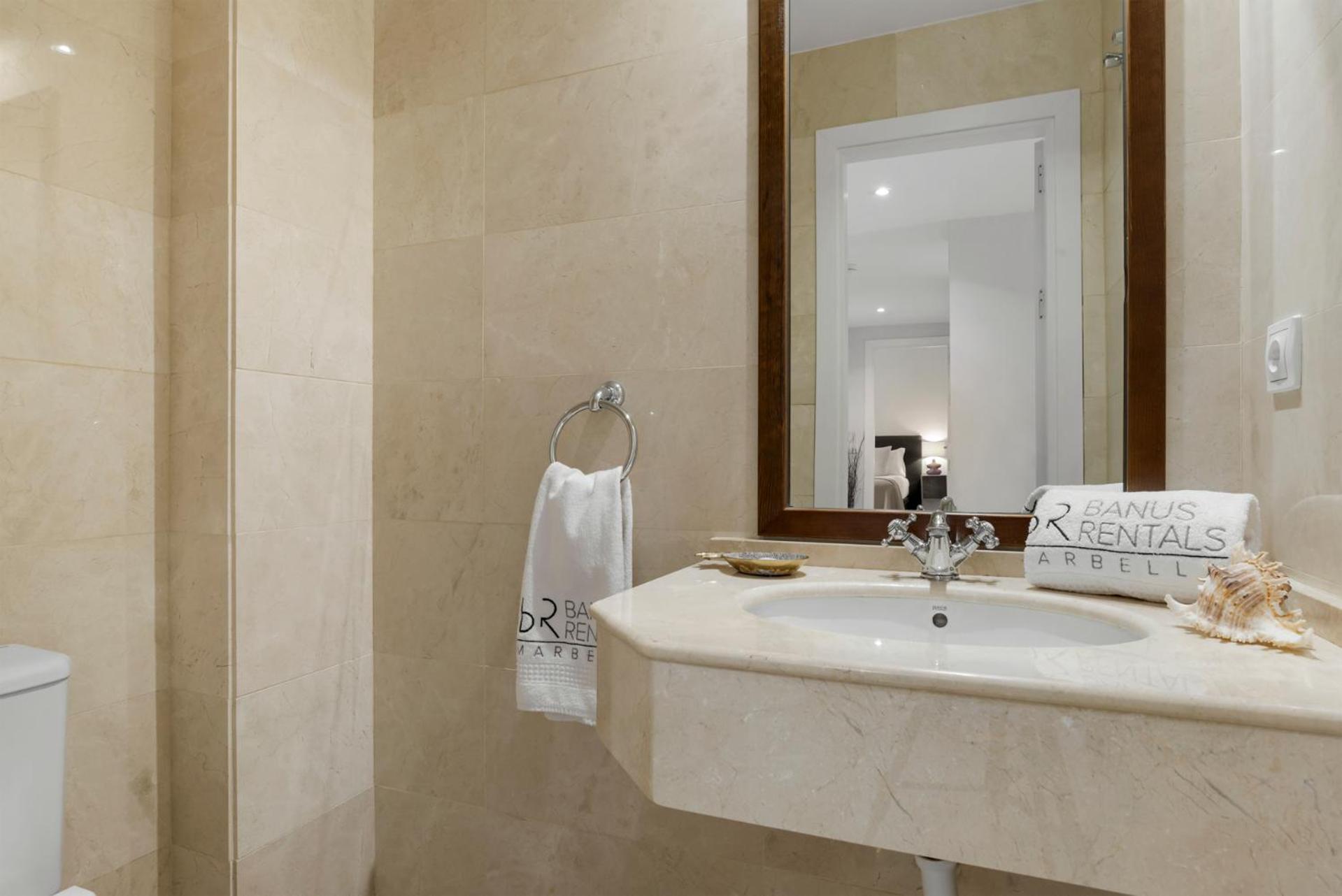 2 Bdr La Gavia * Marbella