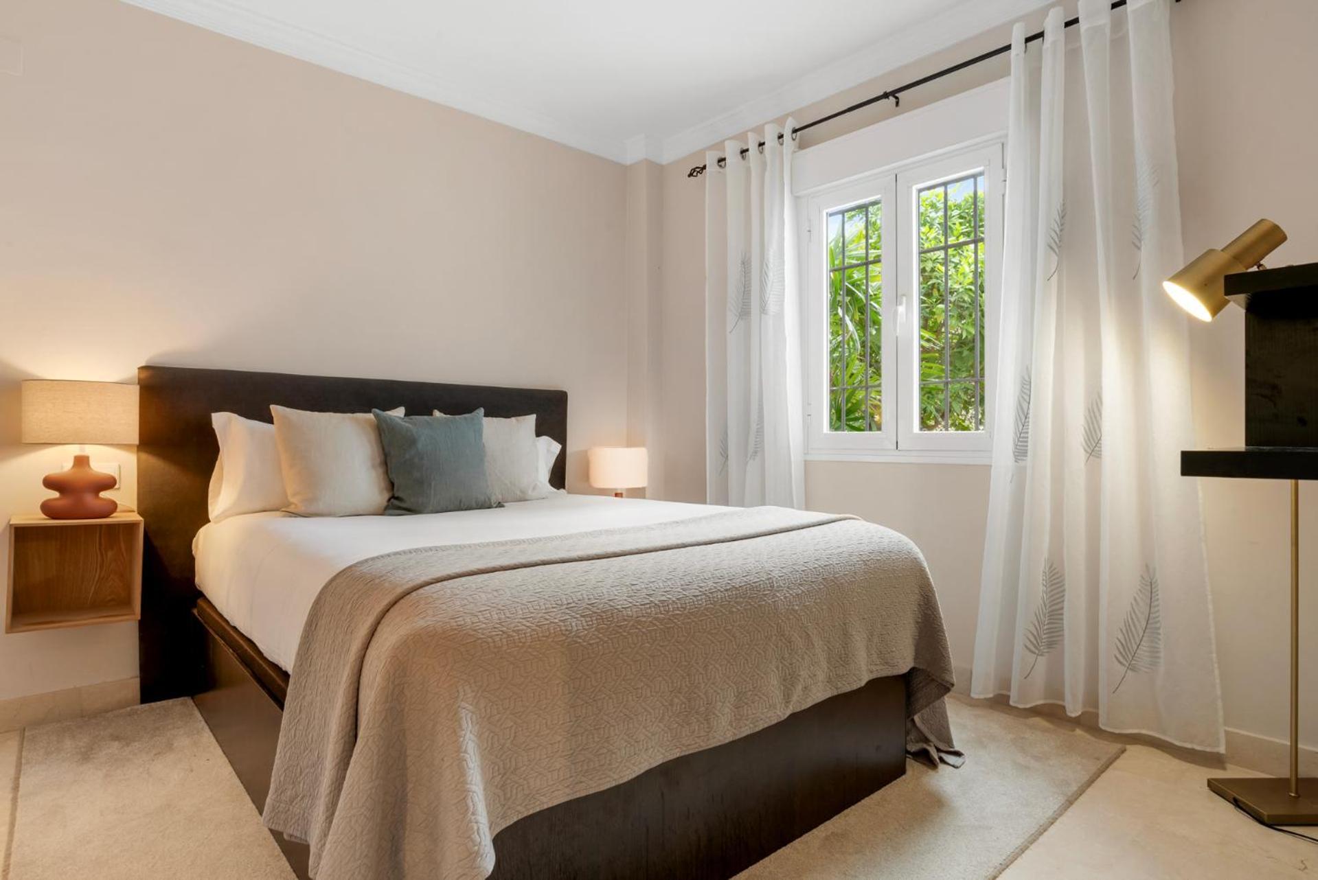 2 Bdr La Gavia Apartment